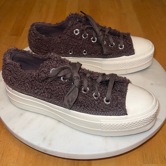 CONVERSE CTAS Lift Ox Violet Ore Sherpa Shoes Platform Sneaker - Size 6.5 - Picture 1 of 5